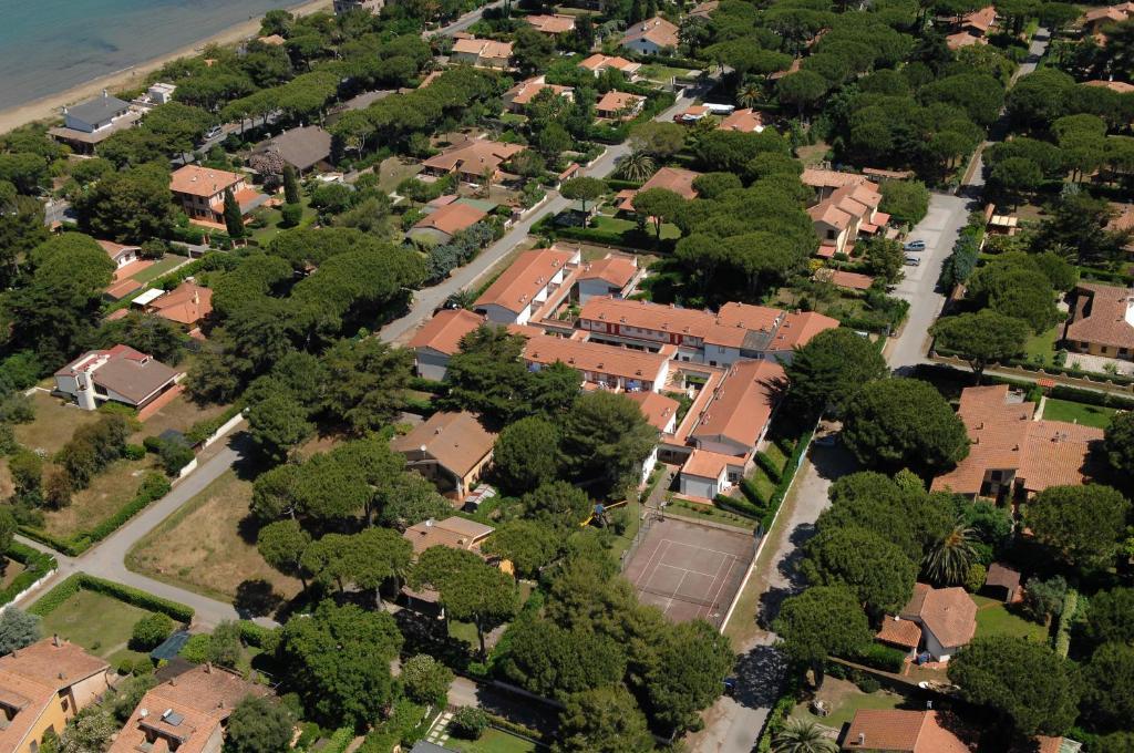 Rta Airone Aparthotel Orbetello Exterior photo