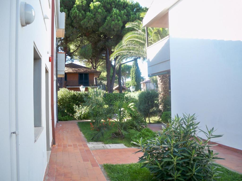 Rta Airone Aparthotel Orbetello Exterior photo